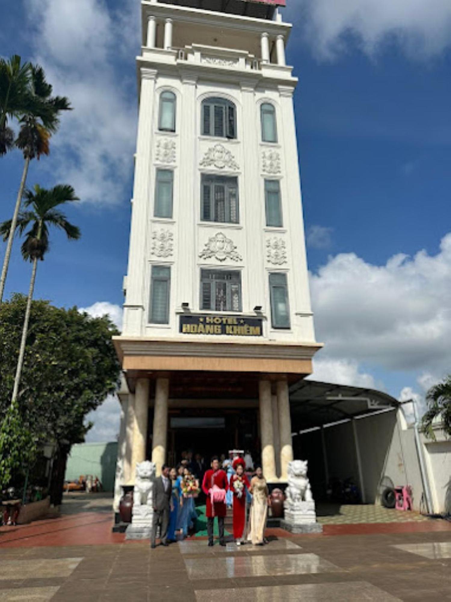 Hoang Khiem Hotel Pleiku Eksteriør billede